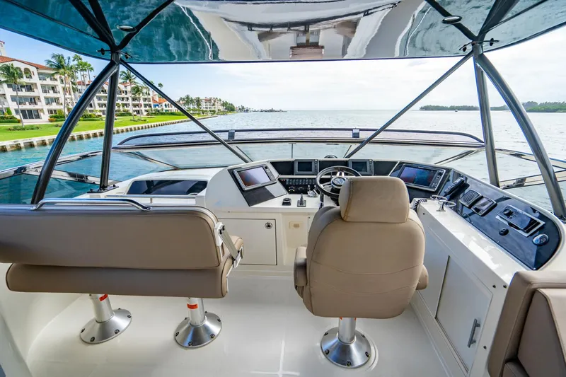 Maya Yacht Photos Pics Marquis 72 - Maya - Upper Helm Station