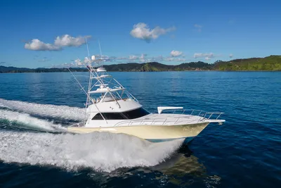 2002 Viking 55 Convertible