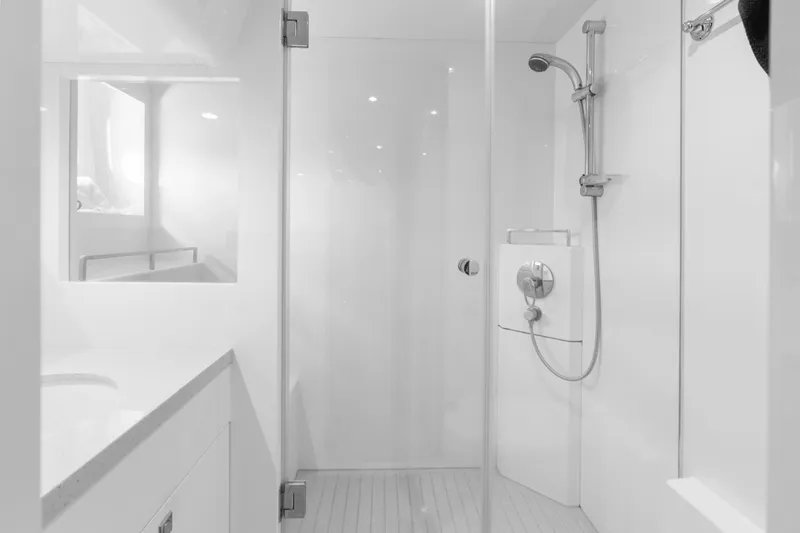 Wild Duck Yacht Photos Pics 