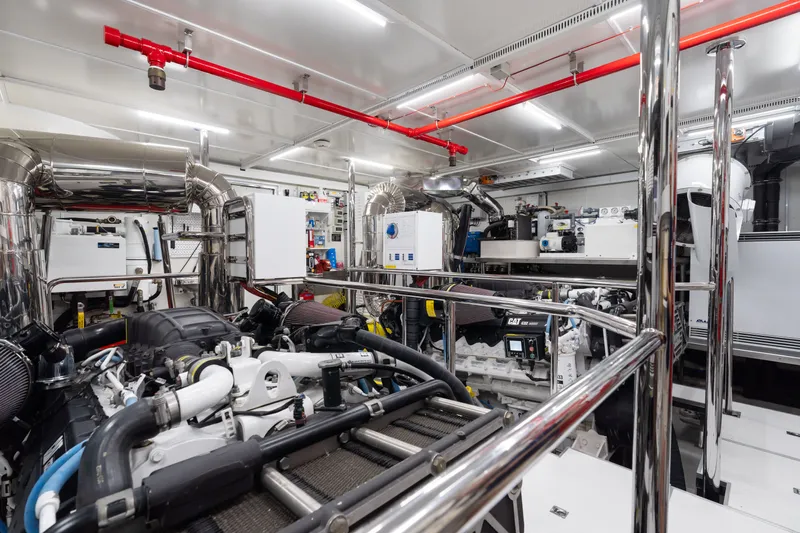 Wild Duck Yacht Photos Pics 