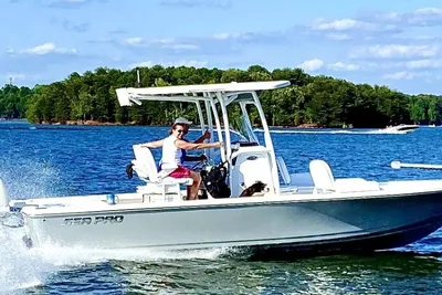 Sea Pro 248 Bay