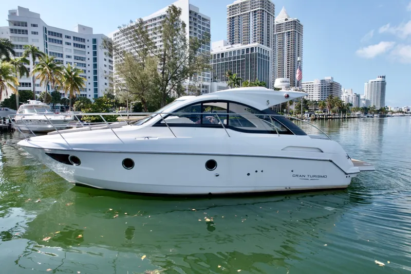 Fifi Yacht Photos Pics 