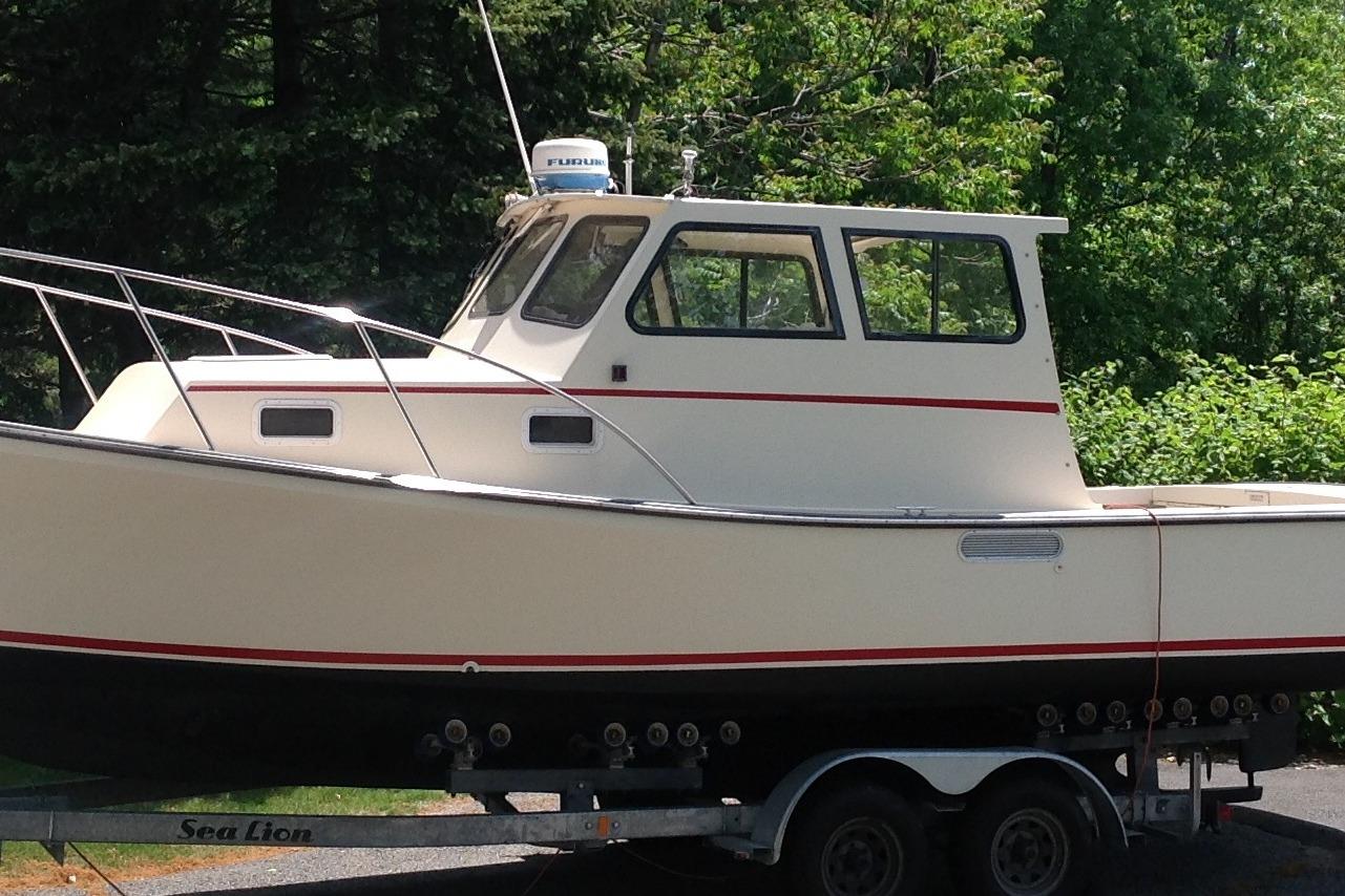 General Marine Blue Water 26 Classic Downeast Boat