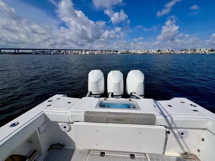 Safe Harbor/bluewater Yacht Sales Yacht Photos Pics 