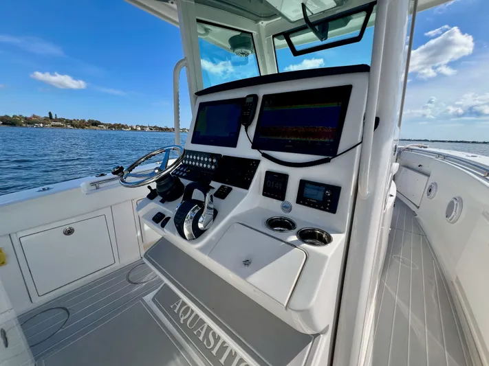 Safe Harbor/bluewater Yacht Sales Yacht Photos Pics 