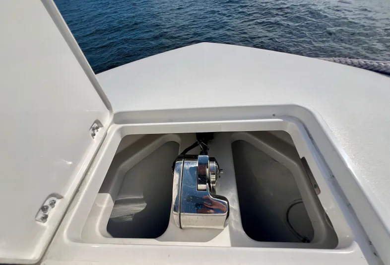 Safe Harbor/bluewater Yacht Sales Yacht Photos Pics 