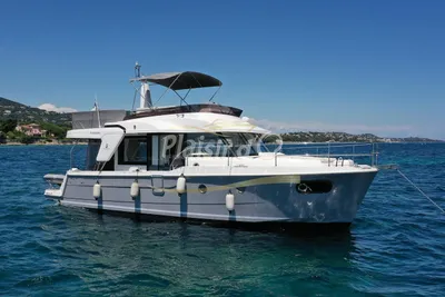 2022 Beneteau Swift Trawler 41 Fly