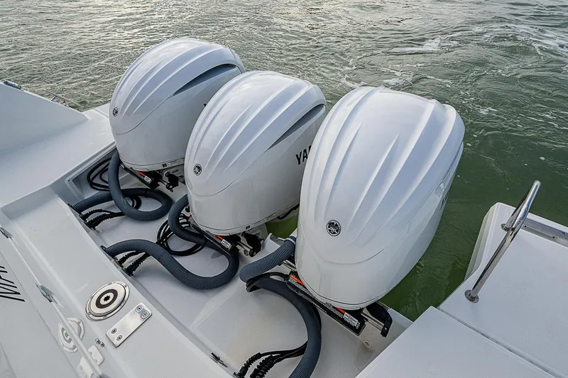 Brama Sole Yacht Photos Pics Triple Yamaha outboard engines on 2022 Jeanneau Leader 12.5 boat.