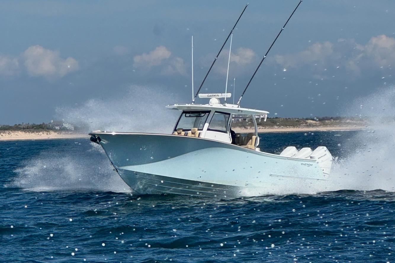 Phenom 37 Center Console