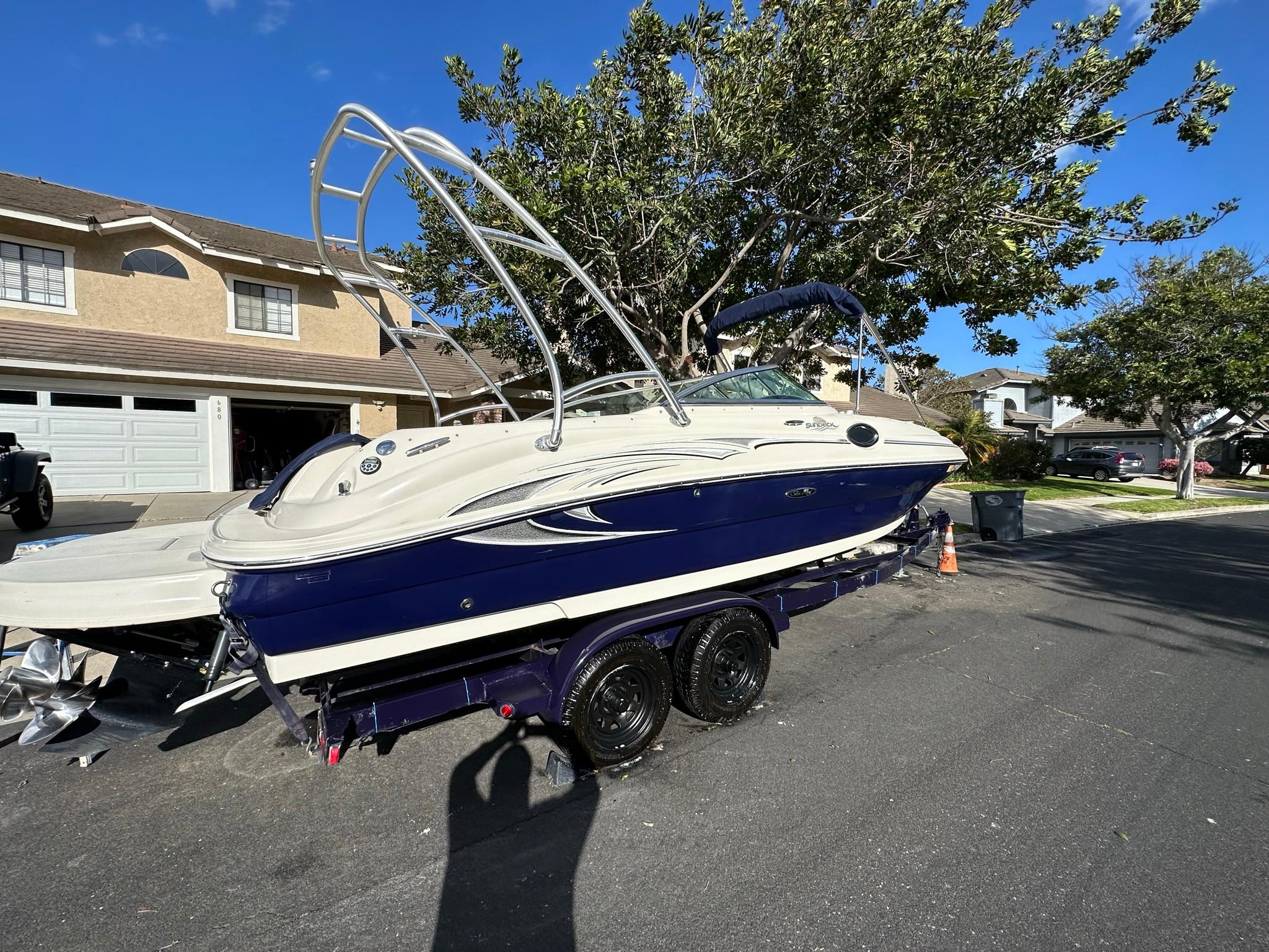 2006 Sea Ray 240 Sundeck Runabout For Sale Yachtworld