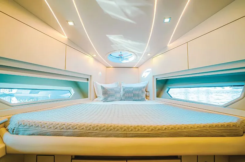 Z480 Yacht Photos Pics 