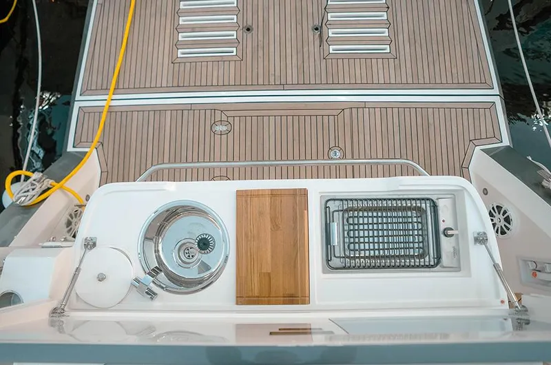 Z480 Yacht Photos Pics 