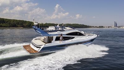 Yacht