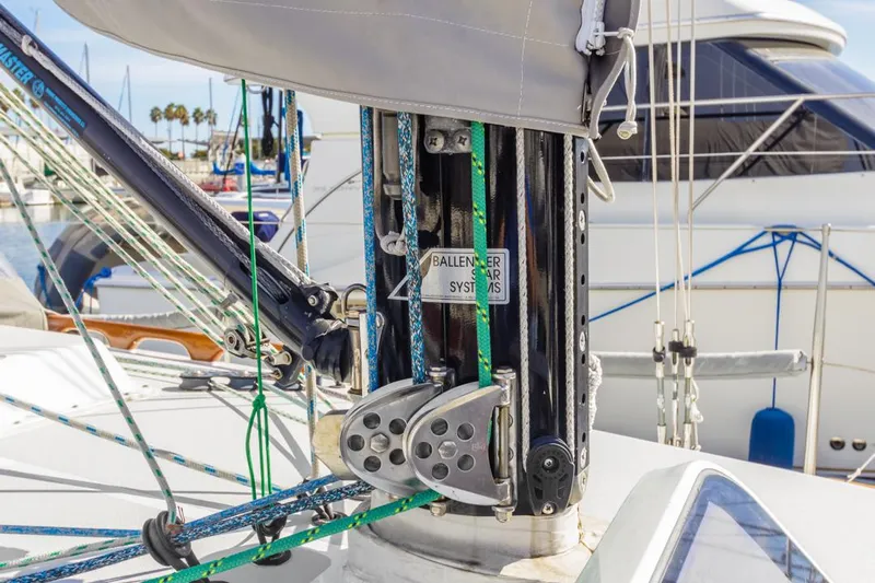 Limitless Yacht Photos Pics 