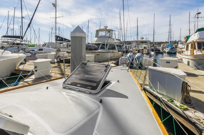 Limitless Yacht Photos Pics 