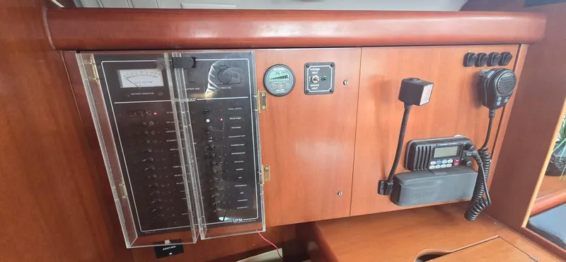 Royce Yacht Photos Pics Control panel of a 2007 Beneteau 423 yacht with communication equipment.