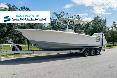 Sea Hunt Ultra 305 SE
