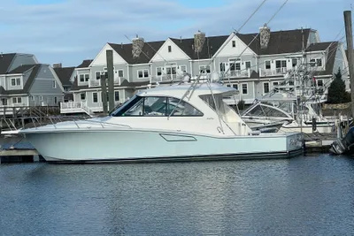 Cabo 44 Hardtop Express