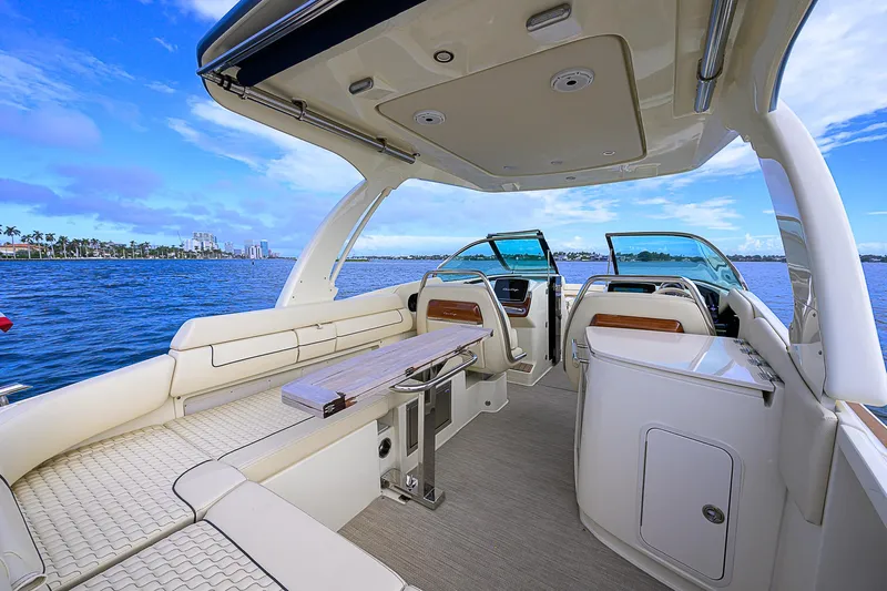 Relentless Yacht Photos Pics 