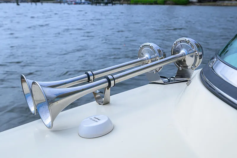 Relentless Yacht Photos Pics 