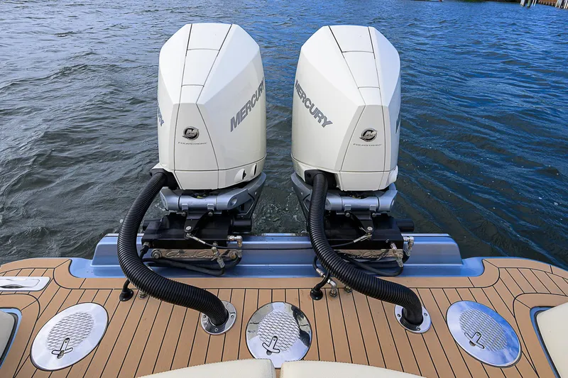 Relentless Yacht Photos Pics 