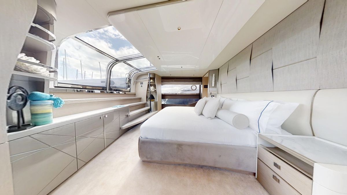 2023 Sunseeker 100 