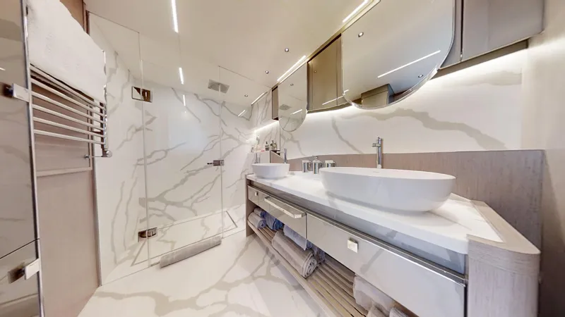 Majic Yacht Photos Pics 