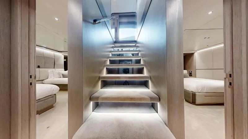 Majic Yacht Photos Pics 