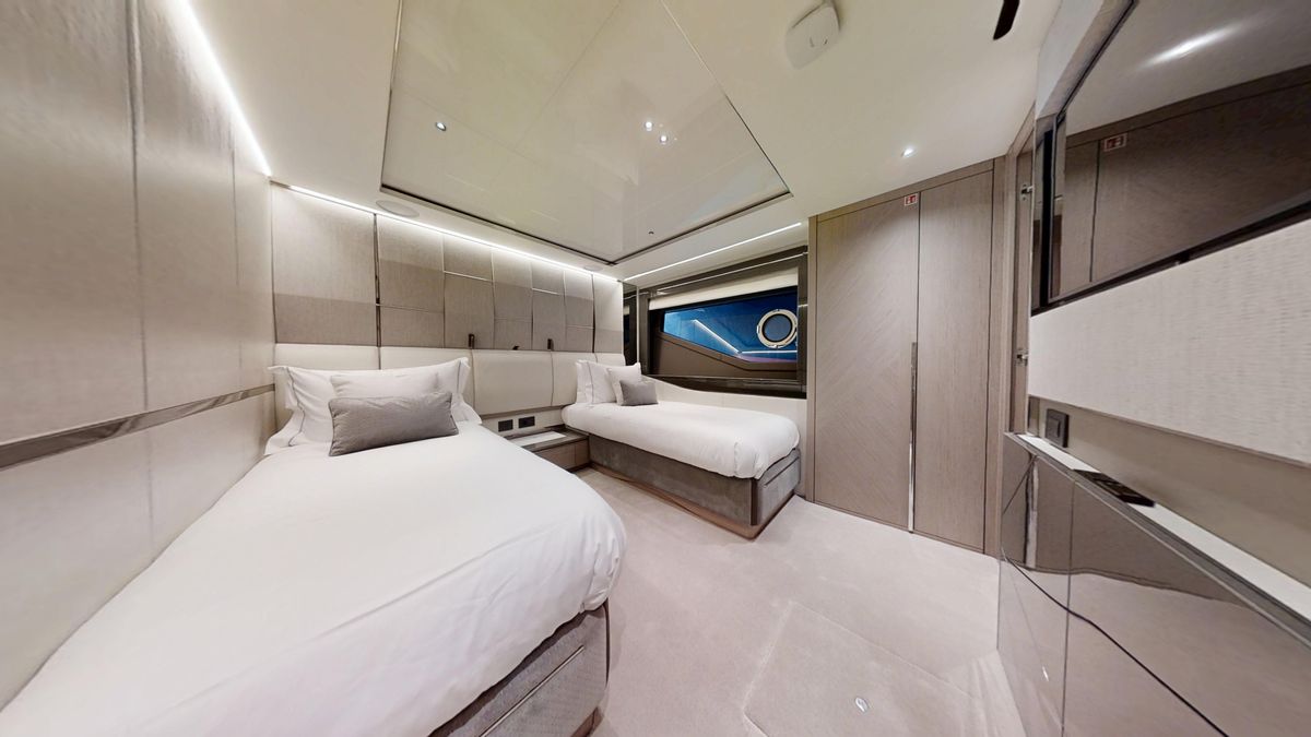 2023 Sunseeker 100 