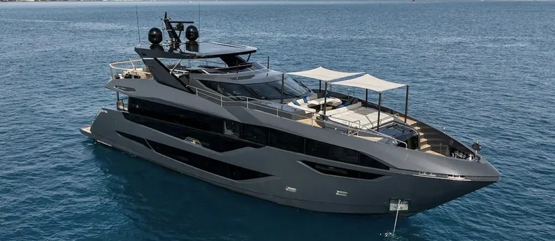 Majic Yacht Photos Pics 2023 Sunseeker 100 Yacht on open sea, sleek design, luxury features, modern aesthetics.