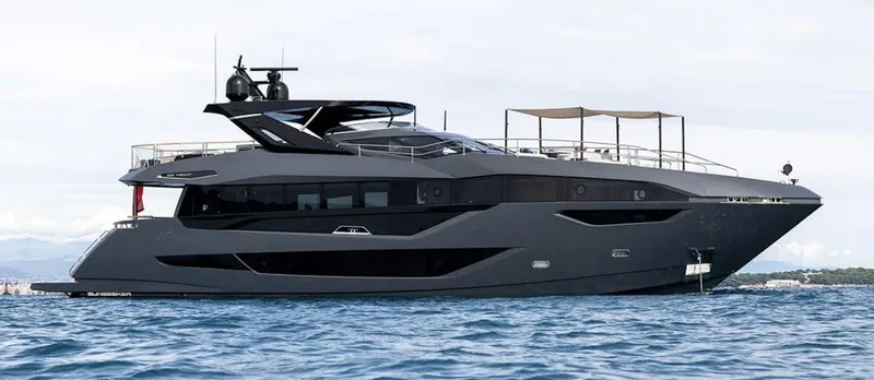 Majic Yacht Photos Pics 