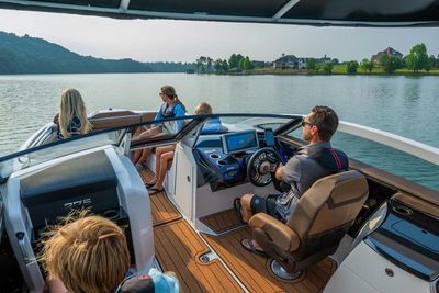 Yamaha Boats 275SE