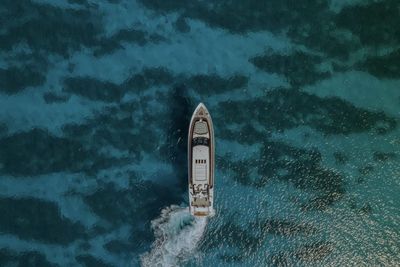 Yacht