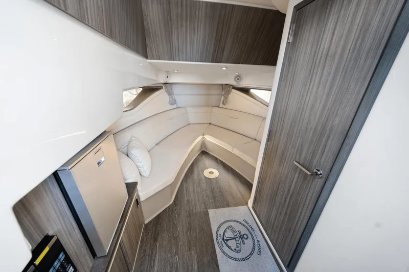 Dreams & Wishes Yacht Photos Pics 