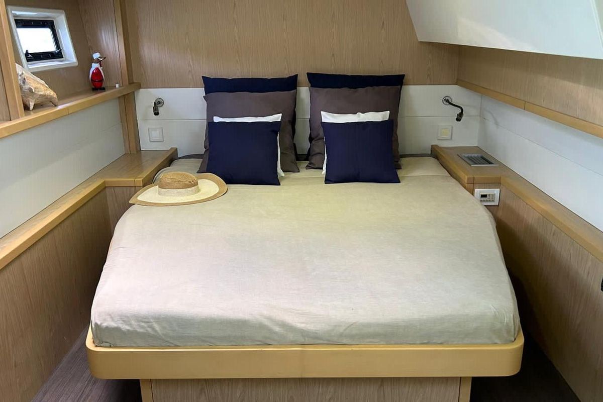 2012 Lagoon 52 