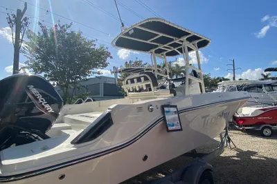 Bayliner Trophy 20CC