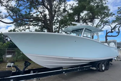 Sportsman Open 352 Center Console