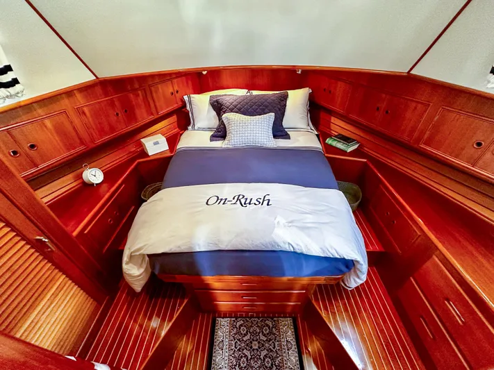 On-rush Yacht Photos Pics 