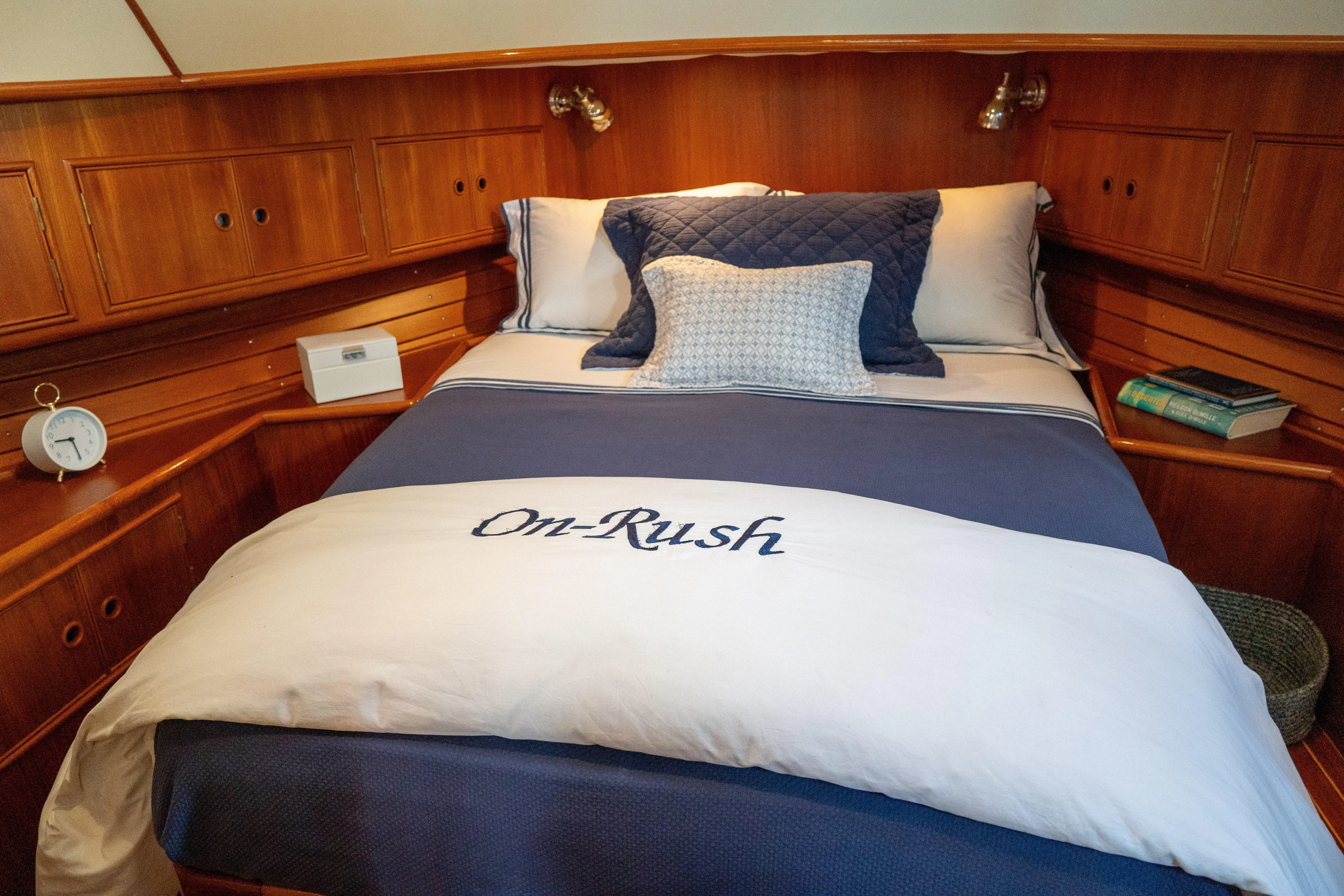 On-rush Yacht Photos Pics 