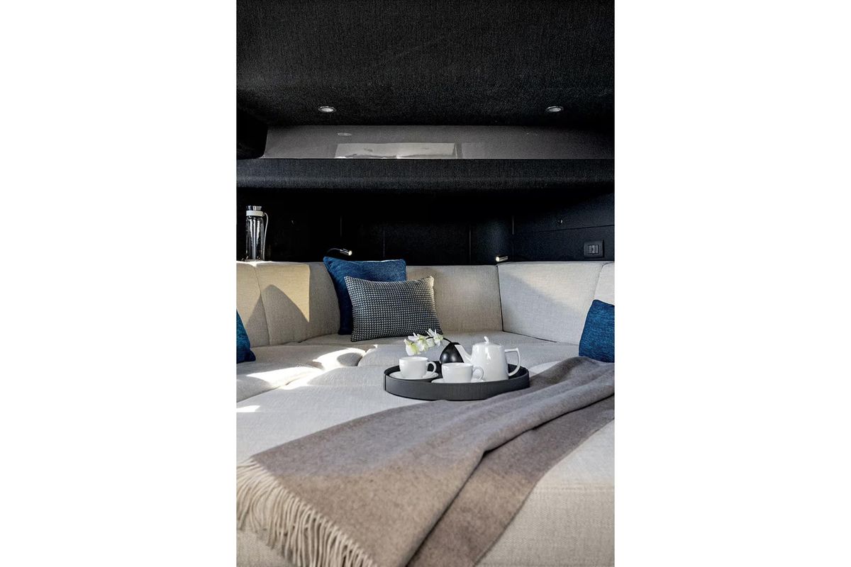 2024 Azimut 42 