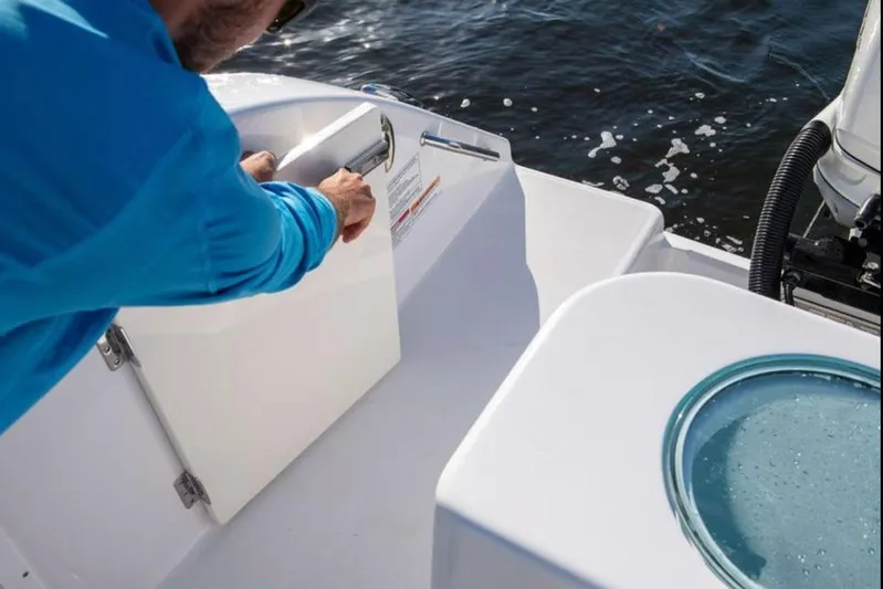 $100,000 Off Msrp !!! Yacht Photos Pics 