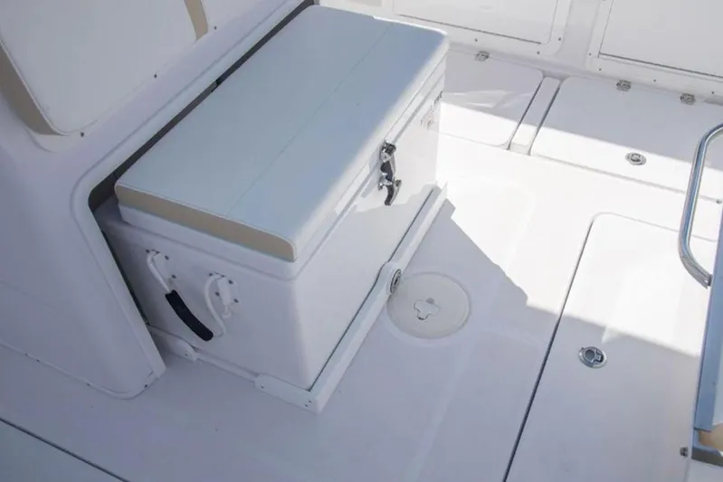 $100,000 Off Msrp !!! Yacht Photos Pics 