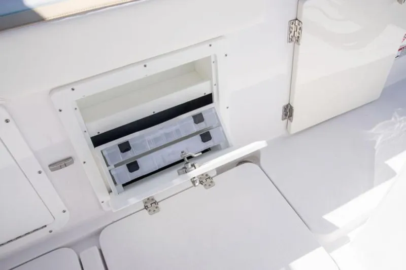 $100,000 Off Msrp !!! Yacht Photos Pics 