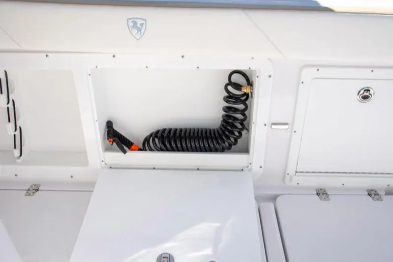 $100,000 Off Msrp !!! Yacht Photos Pics 