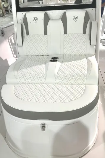 $100,000 Off Msrp !!! Yacht Photos Pics 