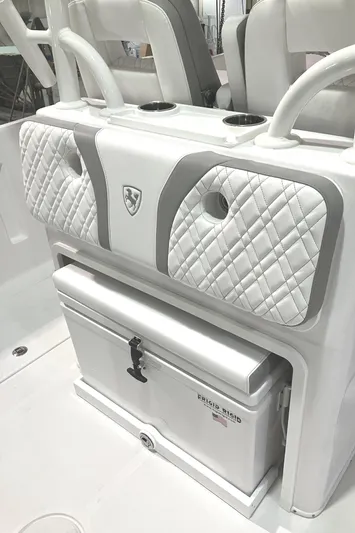 $100,000 Off Msrp !!! Yacht Photos Pics 