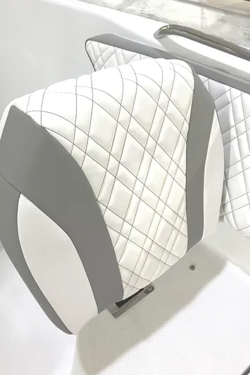 $100,000 Off Msrp !!! Yacht Photos Pics 