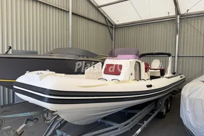 2019 Brig E780