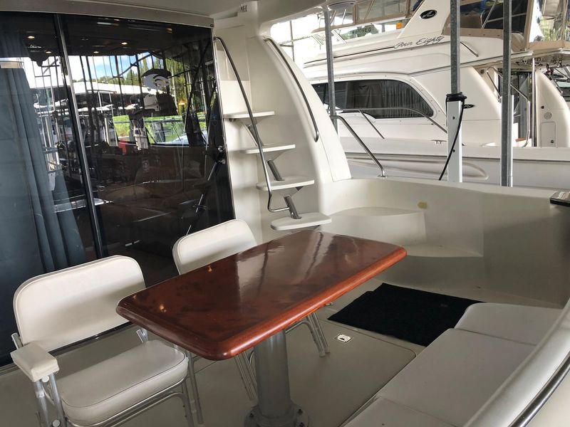 2006 Carver Voyager 56 Pilothouse