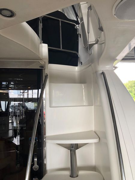 2006 Carver Voyager 56 Pilothouse